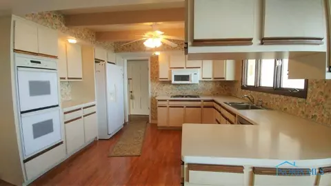 1009 Beachside Ln, Huron, OH 44839 photo 15