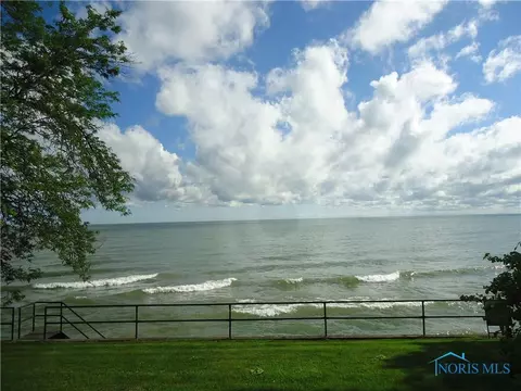 1009 Beachside Ln, Huron, OH 44839 photo 9