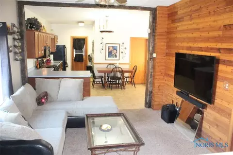 436 S Beech St, Bryan, OH 43506 photo 8