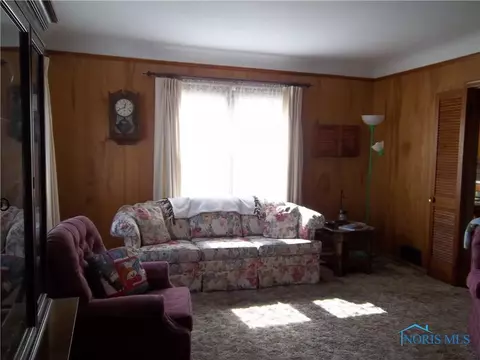 347 E 5th St, Elmore, OH 43416 photo 12