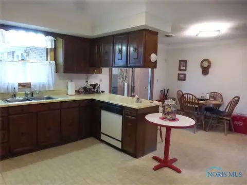 101 Willow Cir, Bryan, OH 43506 photo 9