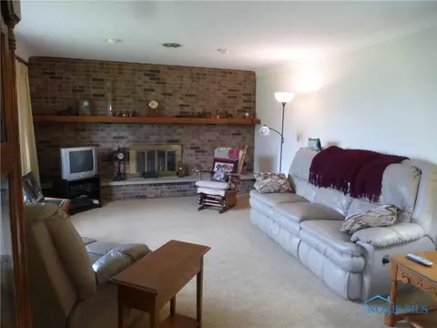 101 Willow Cir, Bryan, OH 43506 photo 7