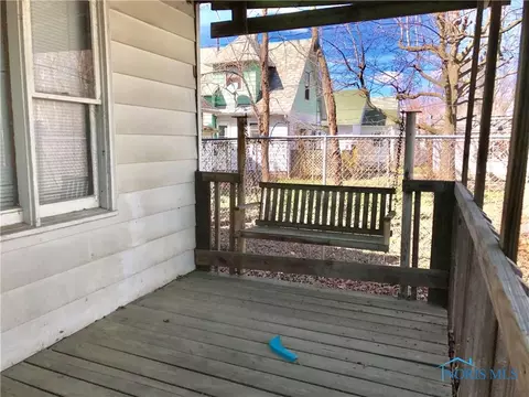 1412 Roosevelt Ave, Toledo, OH 43607 photo 5