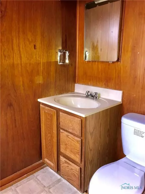 1412 Roosevelt Ave, Toledo, OH 43607 photo 9