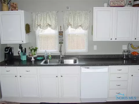 315 E Trevitt St, Bryan, OH 43506 photo 11