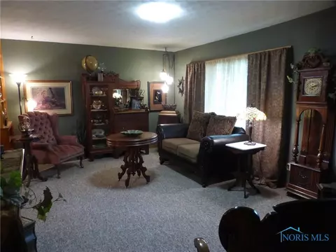 414 E South St, Bryan, OH 43506 photo 5