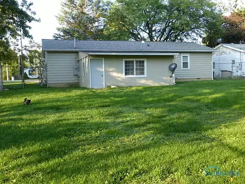 414 E South St, Bryan, OH 43506 photo 4