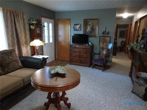 414 E South St, Bryan, OH 43506 photo 7