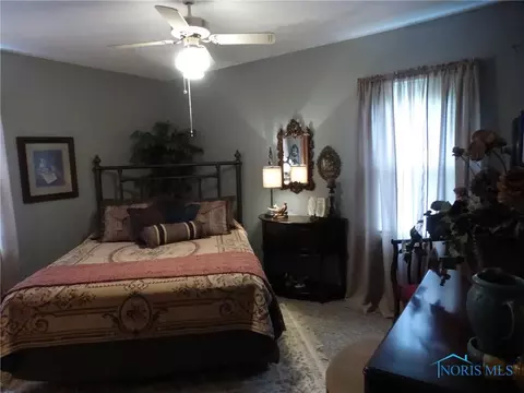 414 E South St, Bryan, OH 43506 photo 16