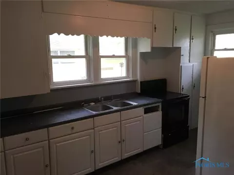 914 S Main St, Bryan, OH 43506 photo 5