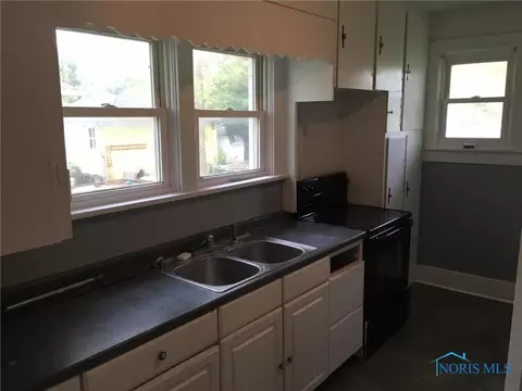 914 S Main St, Bryan, OH 43506 photo 6
