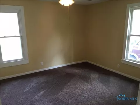 914 S Main St, Bryan, OH 43506 photo 9