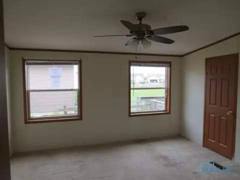 2101 Pear Tree Ln, Delta, OH 43515 photo 12