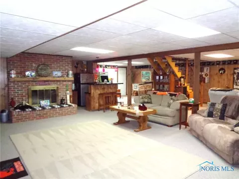719 Crestview Ave, Bryan, OH 43506 photo 12