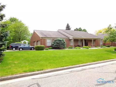 719 Crestview Ave, Bryan, OH 43506 photo 1