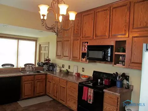 607 N Williams St, Paulding, OH 45879 photo 1