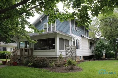 352 E High St, Bryan, OH 43506 photo 1