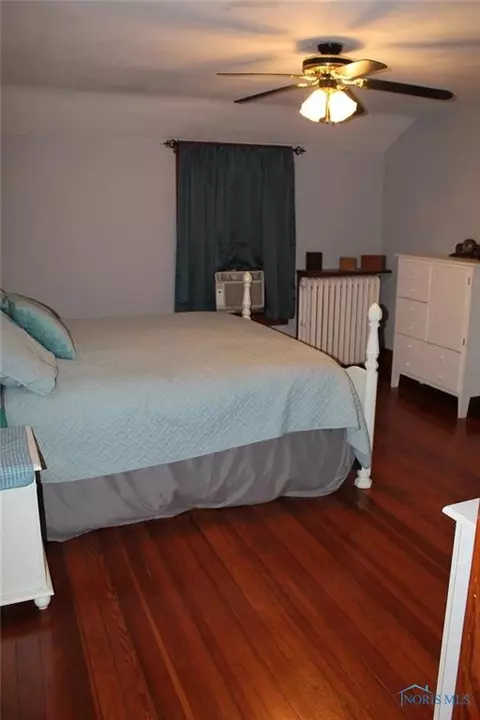 352 E High St, Bryan, OH 43506 photo 13