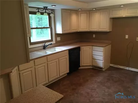 127 Oak Meadows Dr, Bryan, OH 43506 photo 7