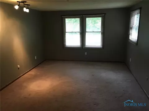 127 Oak Meadows Dr, Bryan, OH 43506 photo 16