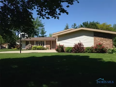 1022 Westfield Ave, Bryan, OH 43506 photo 3