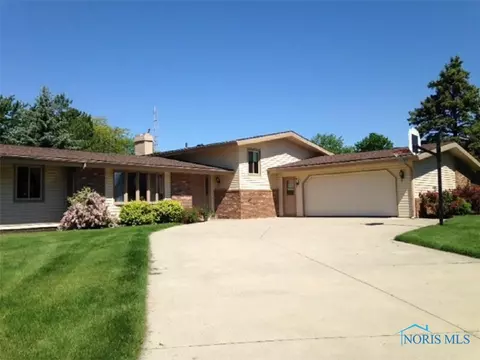 1022 Westfield Ave, Bryan, OH 43506 photo 2