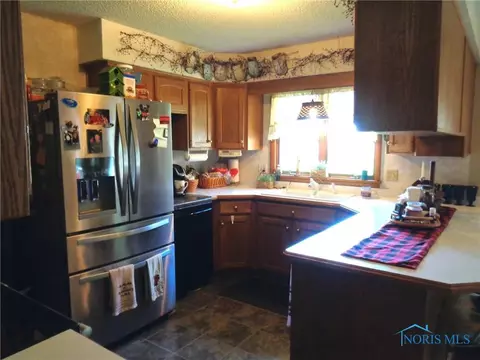 2829 Caldwell Rd, Bradner, OH 43406 photo 4
