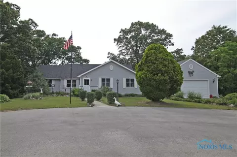 3260 Eber Rd, Monclova, OH 43542 photo 1