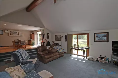 3260 Eber Rd, Monclova, OH 43542 photo 12