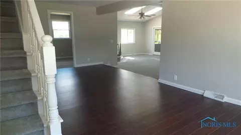 665 Yoder Rd, Curtice, OH 43412 photo 5