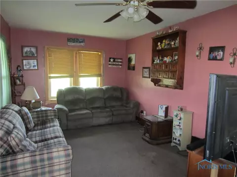 26081 E Broadway Rd, Walbridge, OH 43465 photo 13