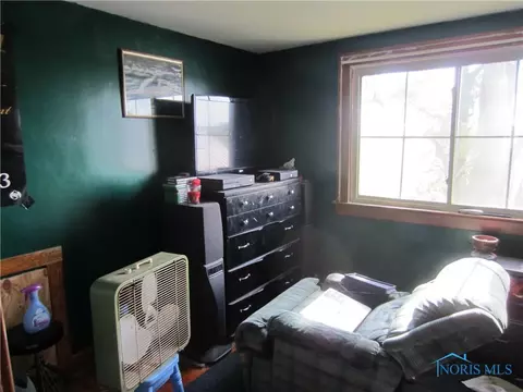 26081 E Broadway Rd, Walbridge, OH 43465 photo 18