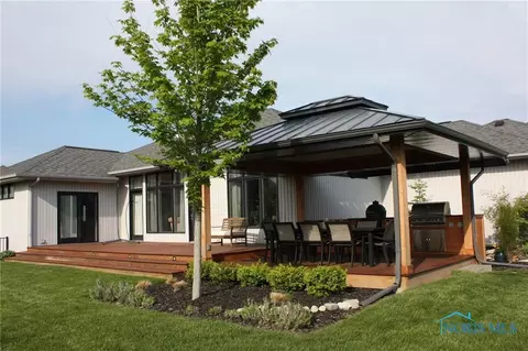 1004 Stonehedge Dr, Bryan, OH 43506 photo 3