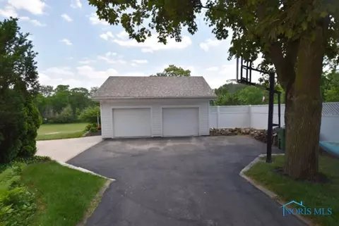 106 E Harrison St, Maumee, OH 43537 photo 29