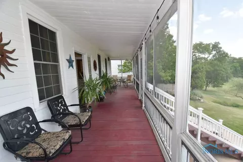 106 E Harrison St, Maumee, OH 43537 photo 21