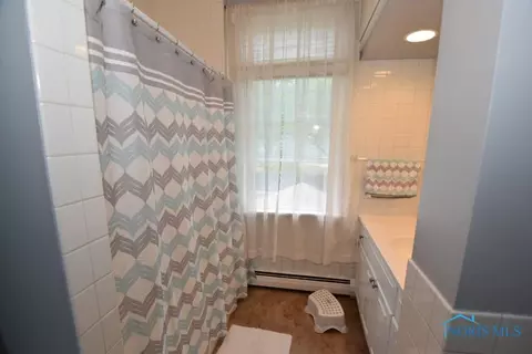 106 E Harrison St, Maumee, OH 43537 photo 19