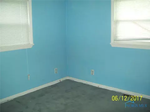 30102 Tracy Rd, Walbridge, OH 43465 photo 7