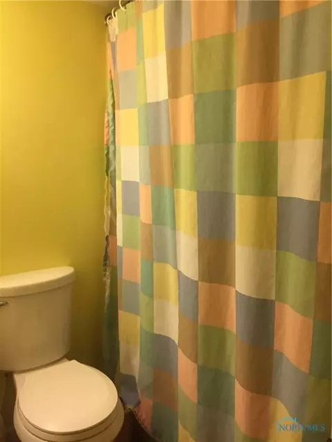 923 Scott St, Maumee, OH 43537 photo 10