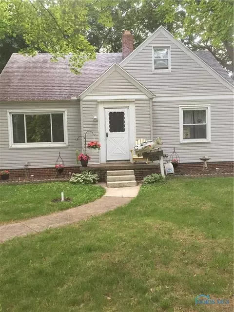 923 Scott St, Maumee, OH 43537 photo 1