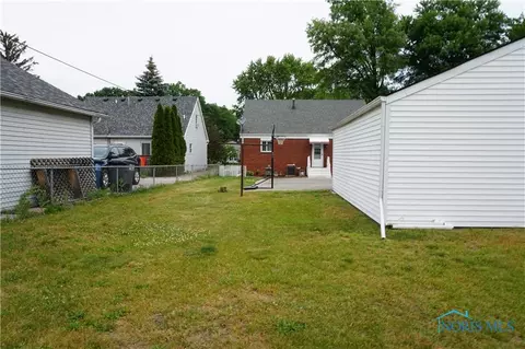2627 Edgar St, Toledo, OH 43613 photo 32