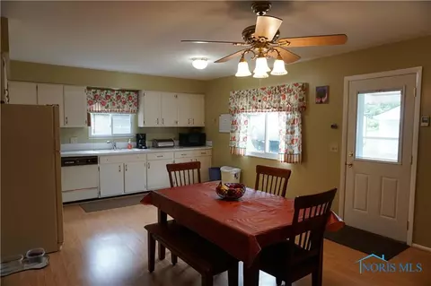 2627 Edgar St, Toledo, OH 43613 photo 8