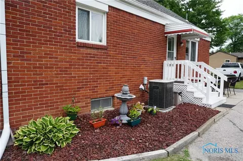2627 Edgar St, Toledo, OH 43613 photo 35