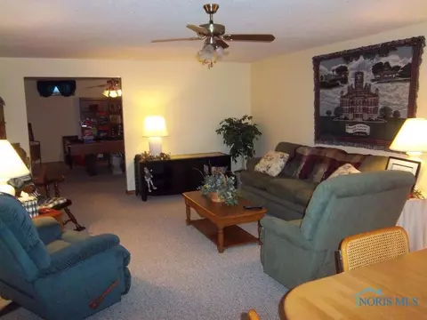 233 Town Line Rd, Bryan, OH 43506 photo 10