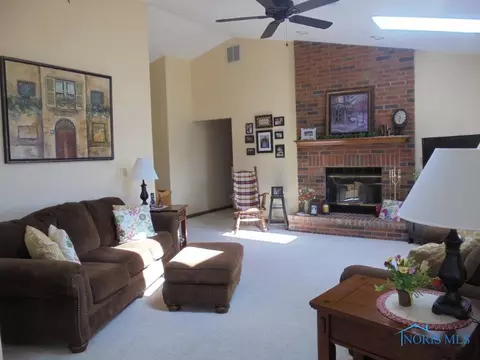 233 Town Line Rd, Bryan, OH 43506 photo 3