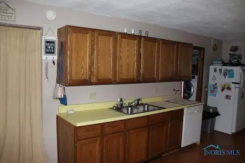 408 E Indiana St, Edon, OH 43518 photo 6
