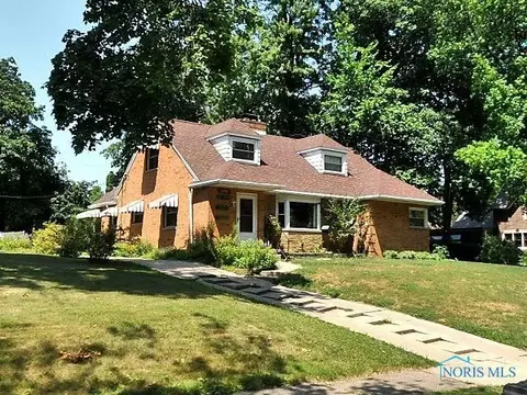 2015 Richmond Rd, Toledo, OH 43607 photo 1