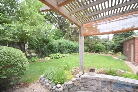 1947 Potomac Dr, Toledo, OH 43607 photo 26