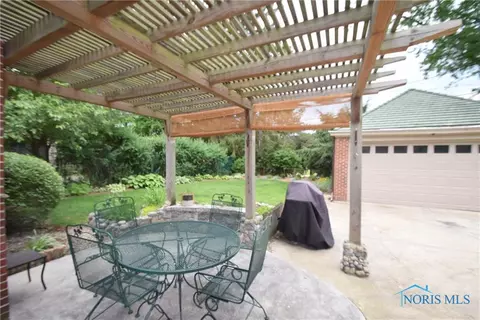 1947 Potomac Dr, Toledo, OH 43607 photo 25