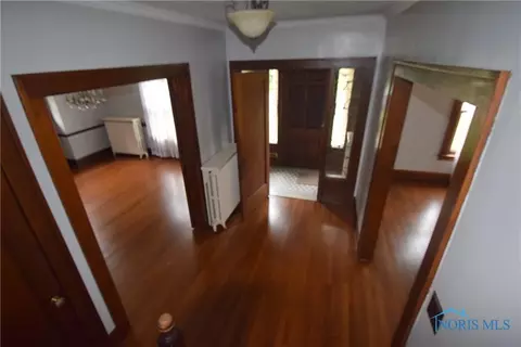 1947 Potomac Dr, Toledo, OH 43607 photo 2