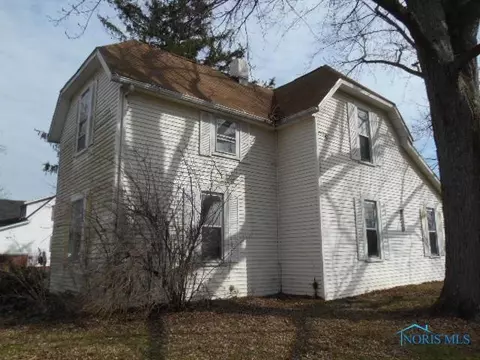 815 W Perry St, Paulding, OH 45879 photo 2